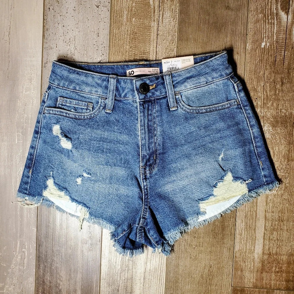 NWT SO Super High Rise Cutoff Short Size 3/26W - Picture 1 of 11
